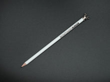 Laden Sie das Bild in den Galerie-Viewer, Bleistift "Burger-Krone"