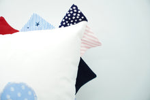 Laden Sie das Bild in den Galerie-Viewer, Burger CUDDLE "Kissen"