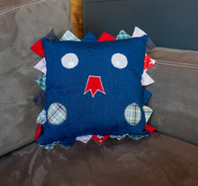 Laden Sie das Bild in den Galerie-Viewer, Burger CUDDLE "Kissen"