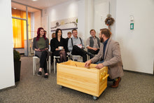 Laden Sie das Bild in den Galerie-Viewer, Online-Workshop "WKD-Box" - Gruppenpreis bis 10 Personen, Dauer 3 x 45 Minuten