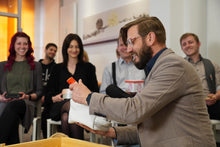 Laden Sie das Bild in den Galerie-Viewer, Online-Workshop "WKD-Box" - Dauer 3 x 45 Minuten am 13.07.2021, 19.00 Uhr