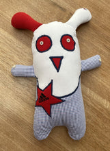 Laden Sie das Bild in den Galerie-Viewer, Burger CUDDLE "Burgi" (erst in ca. 4 Wochen wieder verfügbar)