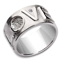 Laden Sie das Bild in den Galerie-Viewer, Love